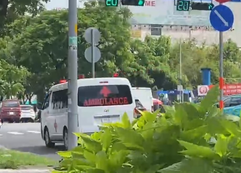 Bị điện giật tử vong khi sửa cục nóng máy lạnh -0