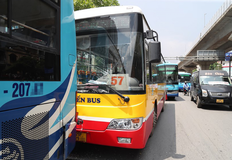 z4481471009678_059dc6a61a7323273494047f9c0b383f.jpg -0