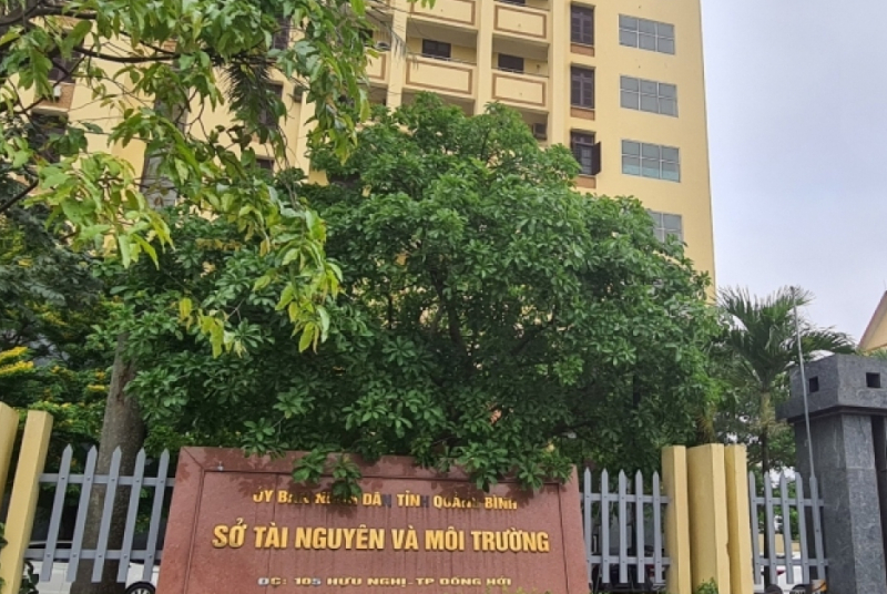 Bắt quả tang 4 cán bộ Sở Tài nguyên và Môi trường tỉnh Quảng Bình tham gia đánh bạc -0