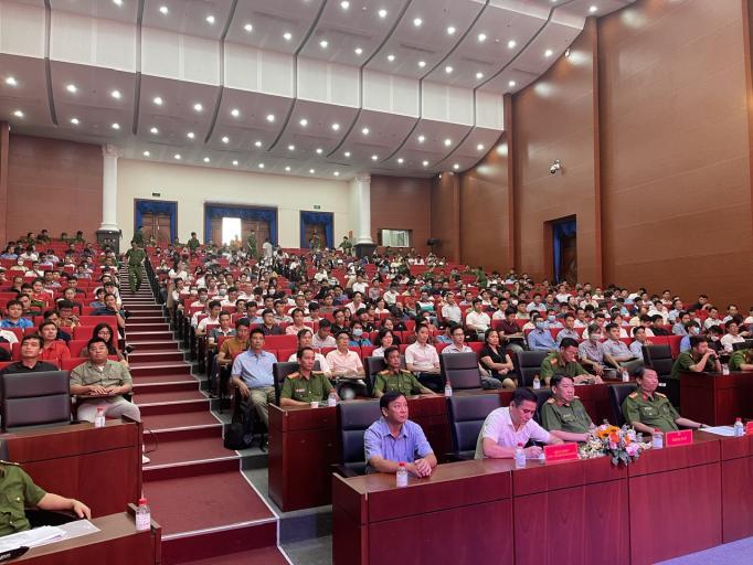 Quyết liệt chung tay phòng chống “giặc lửa” ở Bình Dương -0
