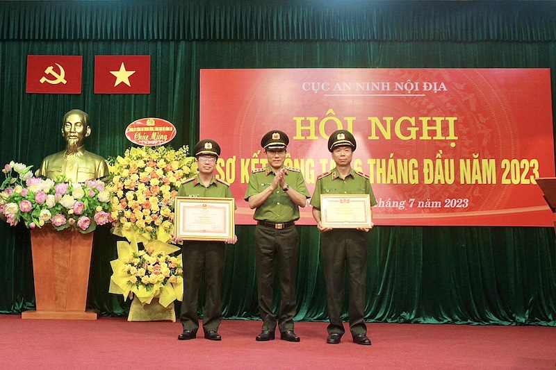 z4486662680415_22fb0702fd3454961e1391b532cd84e7.jpg -0