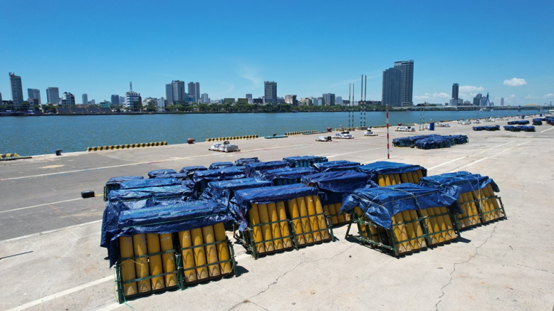 Cận cảnh trận địa pháo sẵng sàng “nóng” trong đêm chung kết Lễ hội pháo hoa quốc tế Đà Nẵng 2023  -1