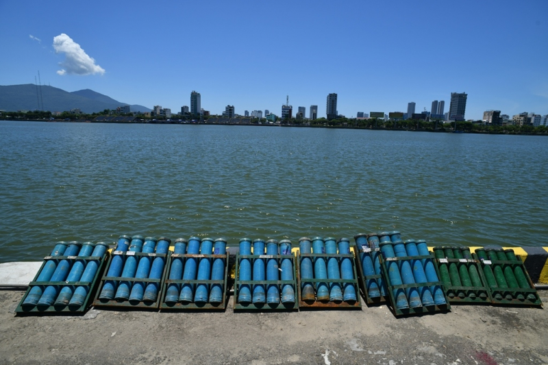 Cận cảnh trận địa pháo sẵng sàng “nóng” trong đêm chung kết Lễ hội pháo hoa quốc tế Đà Nẵng 2023  -3