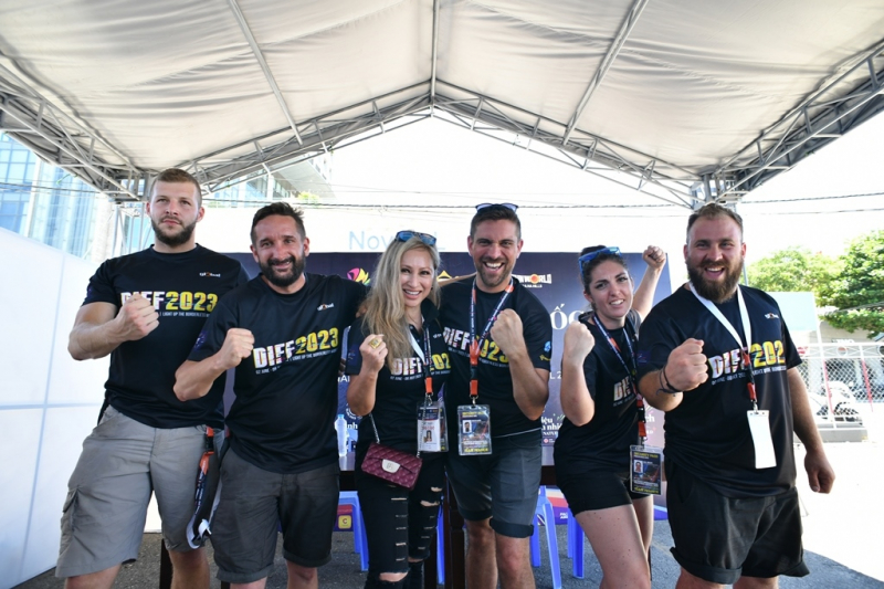 Cận cảnh trận địa pháo sẵng sàng “nóng” trong đêm chung kết Lễ hội pháo hoa quốc tế Đà Nẵng 2023  -1