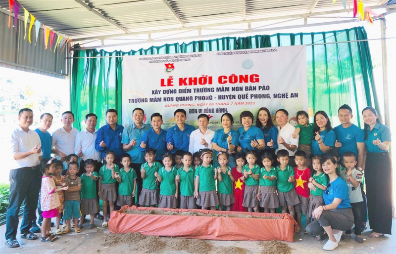 Đoàn thanh niên lực lượng Công an trao tặng nhiều công trình có ý nghĩa -0