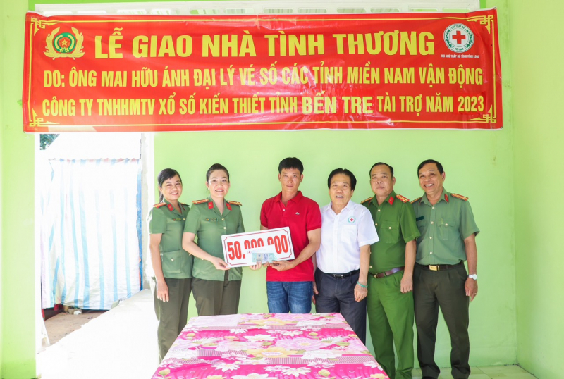 z4493072760491_c296c19927f0fcd51e5b4735c651f548.jpg -0