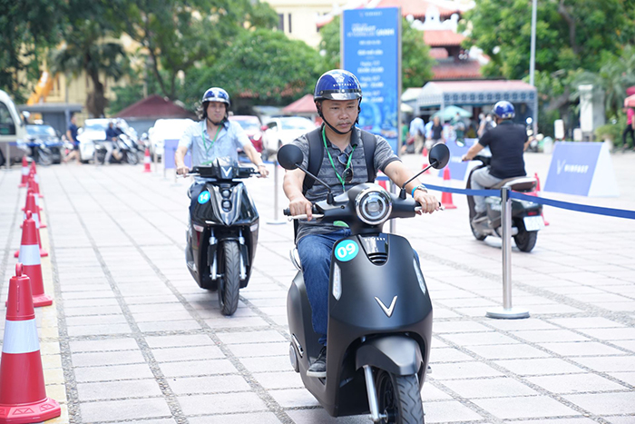 Xe điện VinFast: Lựa chọn “kinh tế” và “tinh tế” -0