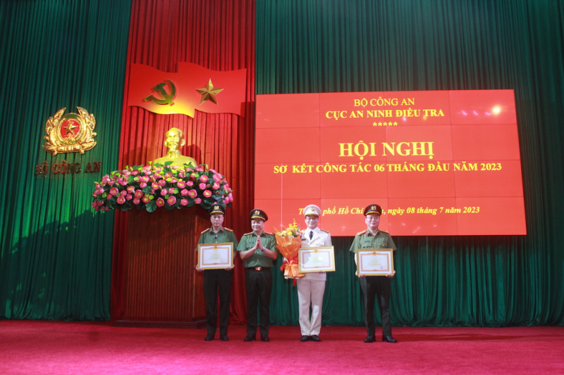 Công tác điều tra đảm bảo đúng quy định pháp luật, yêu cầu chính trị, đối ngoại  -0