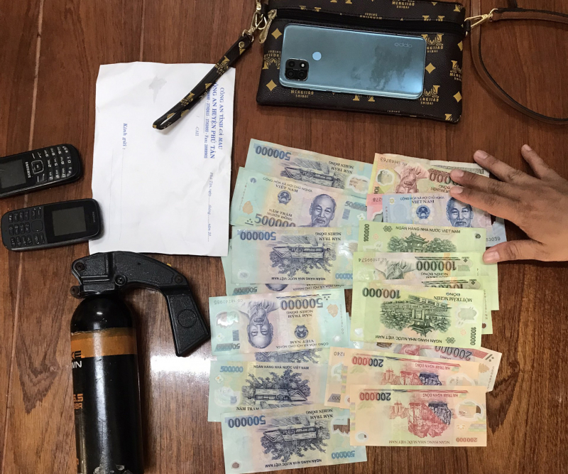 Bắt nóng băng cướp tài sản cặp vợ chồng già lúc nửa đêm -1