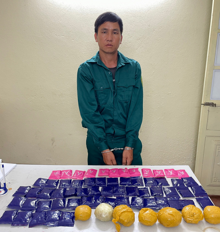 Công an Sơn La liên tiếp bắt nhiều đối tượng mua bán ma túy -0