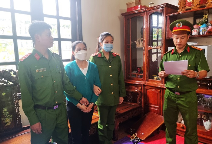 Hé lộ số tiền kế toán Chi cục Thi hành án lừa đảo nhiều người -0