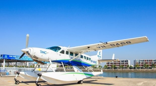 First commercial seaplane flight to Co To Island conducted -0