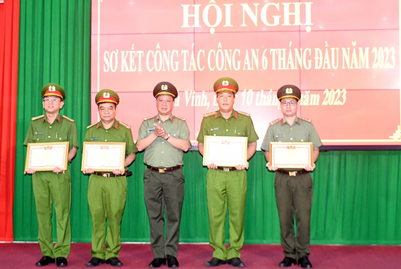 Xử lý kịp thời các vấn đề về ANTT, không để bị động, bất ngờ -0