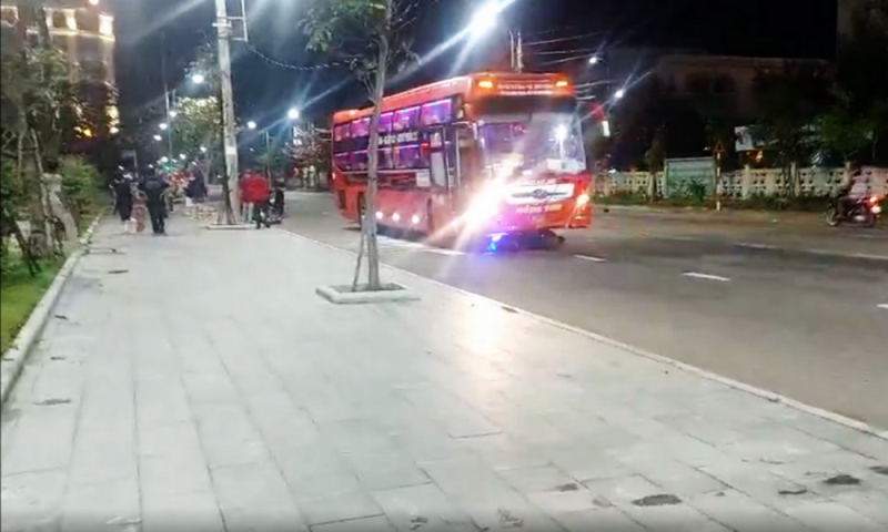 Truy tố lái xe khách tông chết hai người trên đường phố Tuy Hòa -0