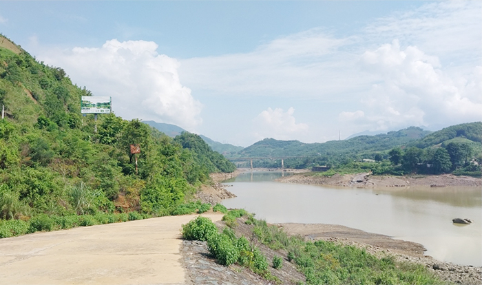 Đi bắt cá trên sông Đà, người đàn ông đuối nước thương tâm -0