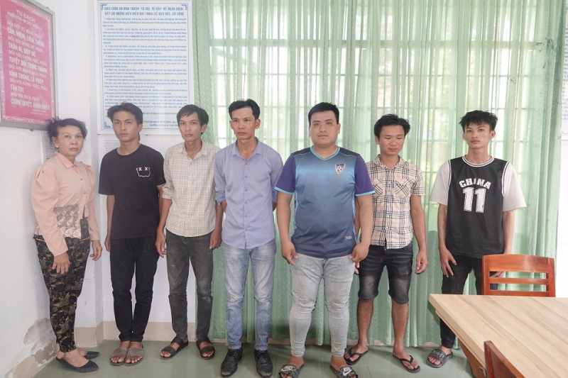 Làm rõ hành vi cố ý gây thương tích của ba mẹ con -0