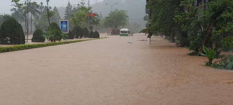 Sơn La: Mưa lớn gây ngập lụt trên diện rộng -0