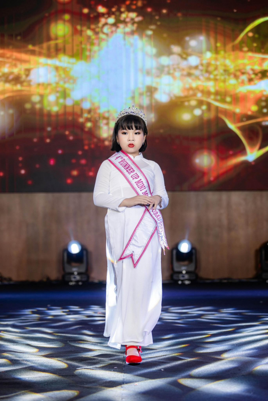 Nguyễn Lê Thuỳ Linh trở thành Giám khảo nhí duy nhất tại Chung kết Toả sáng thiên thần nhí mùa 4 -0