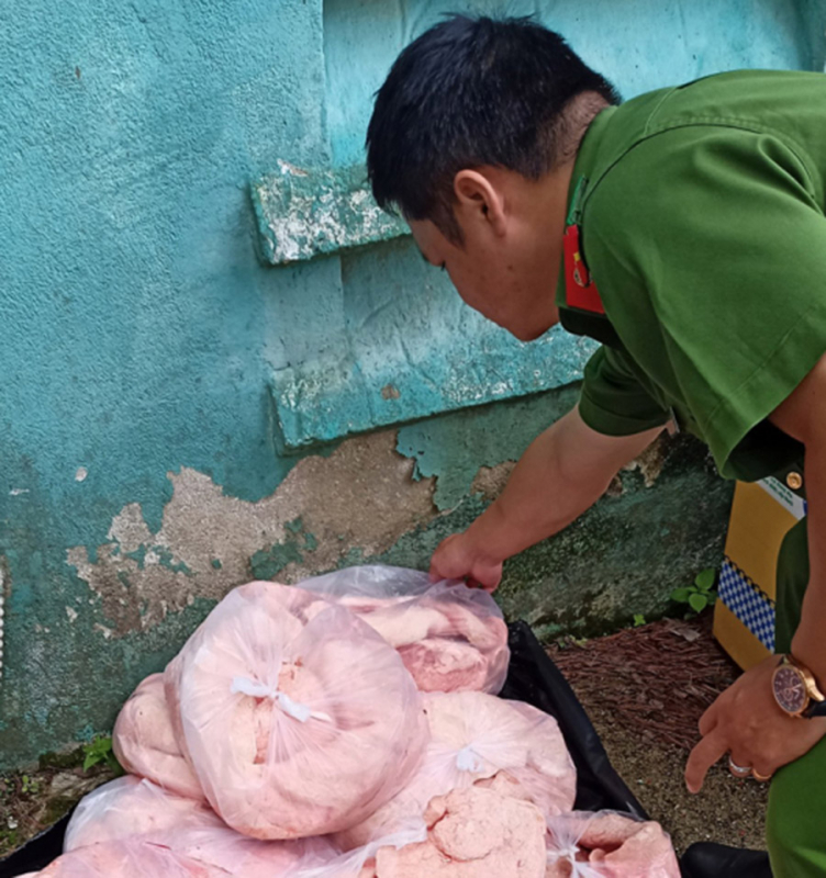 Phạt 152 triệu đồng vì cung cấp thực phẩm bẩn cho các quán ăn ở Đà Lạt -0