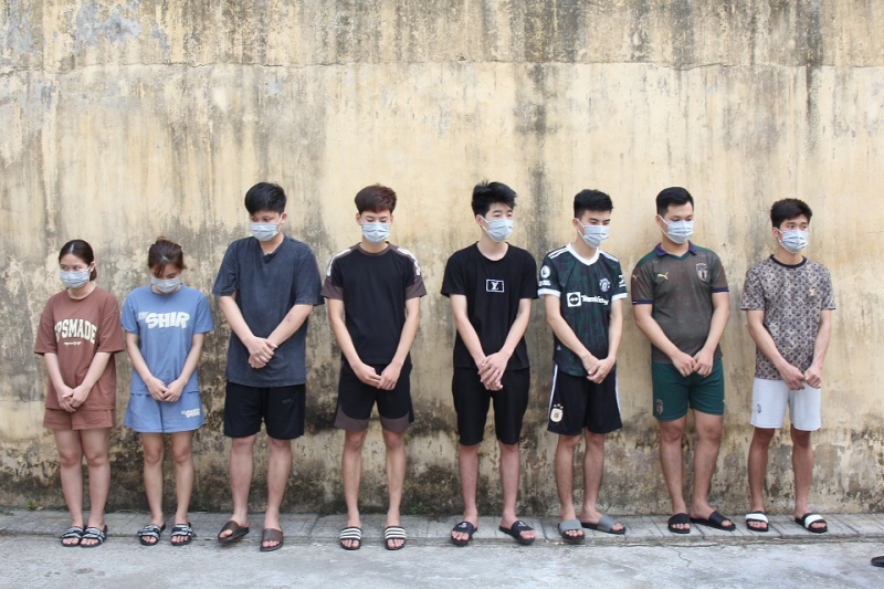 8 đối tượng lừa đảo chiếm đoạt tài sản.jpg -0