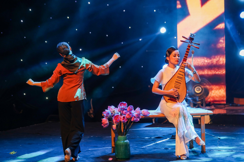 Tưng bừng Liên hoan nghệ thuật quần chúng Cục Truyền thông CAND -2