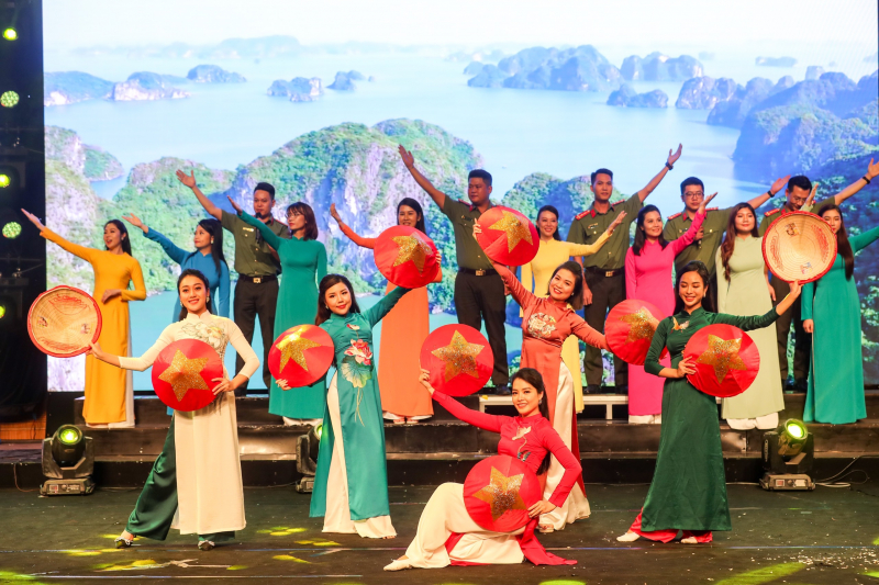 Tưng bừng Liên hoan nghệ thuật quần chúng Cục Truyền thông CAND -3