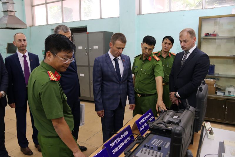 Đoàn Công tác Bộ Tình trạng khẩn cấp Belarus thăm và làm việc tại Trường Đại học PCCC -0