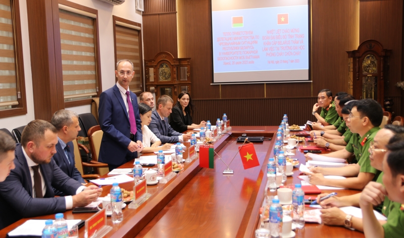 Đoàn Công tác Bộ Tình trạng khẩn cấp Belarus thăm và làm việc tại Trường Đại học PCCC -0
