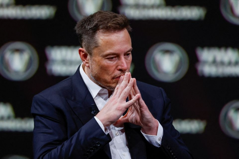 Tesla muốn nhượng quyền công nghệ ô tô tự vận hành -0