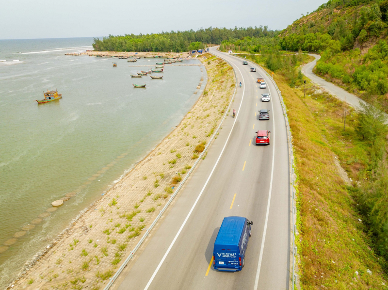 300 xe VinFast tham dự Wonder Trip 2023 -0