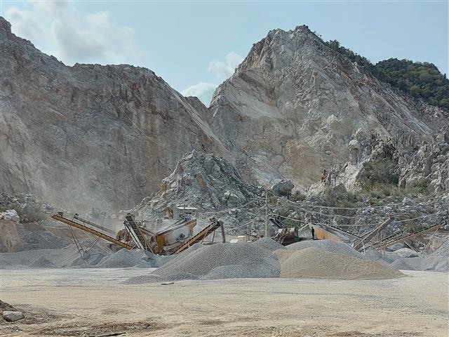 Khai thác đá vượt công suất, doanh nghiệp bị xử phạt 650 triệu đồng -0