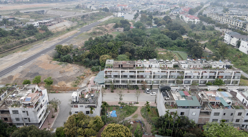 nhintutrencaob2 (1).jpg -0