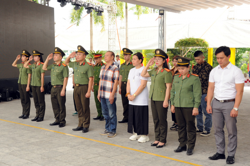 Công đoàn Báo CAND tri ân người có công với cách mạng huyện Vị Xuyên -0
