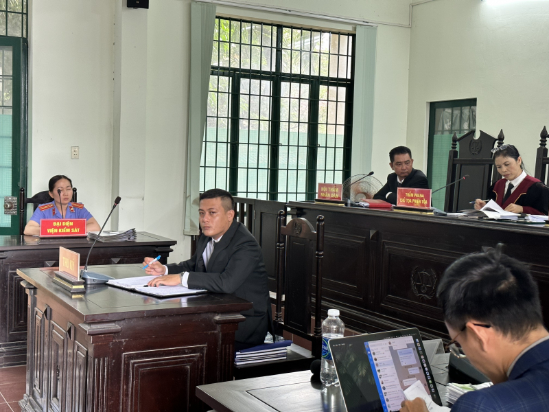 Buộc người “nói xấu” chủ bãi rác Đa Phước bồi thường hơn 7 triệu đồng và xin lỗi công khai -0