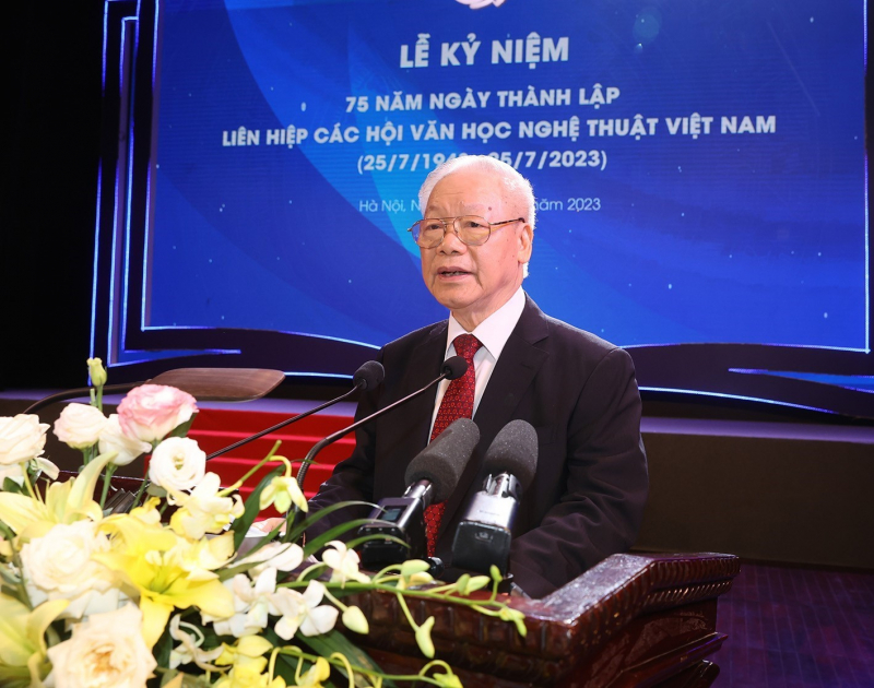Đội ngũ văn nghệ sĩ nước nhà cần tiếp tục phát huy truyền thống vẻ vang, đẩy mạnh đổi mới sáng tạo, đáp ứng tốt hơn nữa yêu cầu của sự nghiệp chấn hưng văn hóa, xây dựng con người Việt Nam trong thời kỳ mới -0