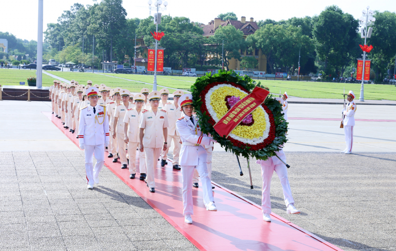 Lãnh đạo Đảng, Nhà nước vào Lăng viếng Chủ tịch Hồ Chí Minh -0