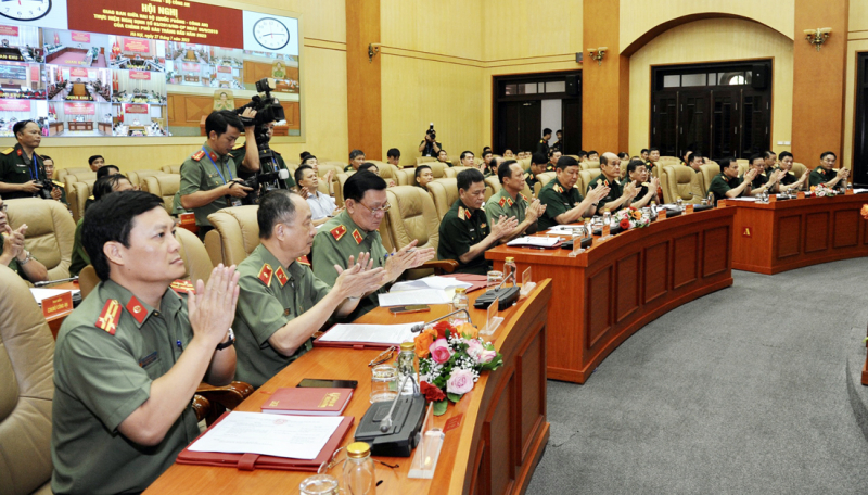 Tăng cường phối hợp, trao đổi thông tin giữa Bộ Công an và Bộ Quốc phòng -0