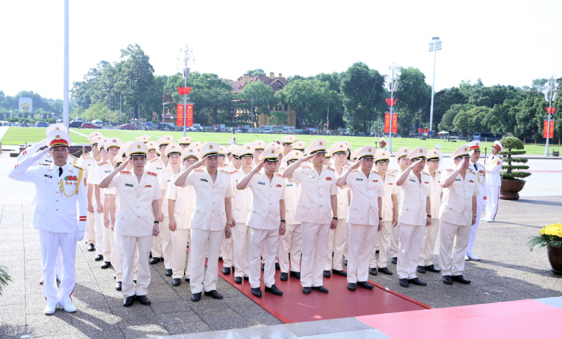 Lãnh đạo Đảng, Nhà nước vào Lăng viếng Chủ tịch Hồ Chí Minh -0