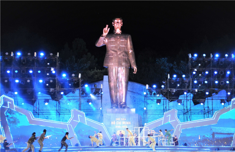 Xúc động đêm nghệ thuật “Giữ trọn lời thề - Tây Nguyên xanh 2023” -0