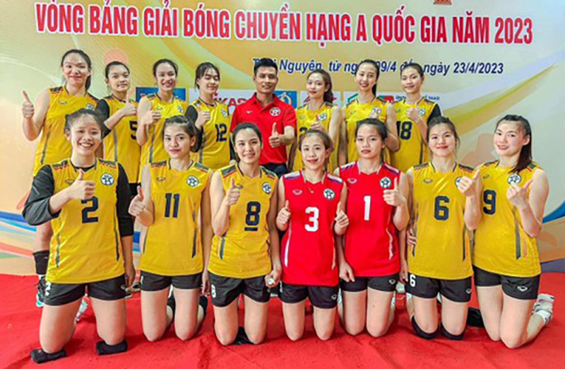 bóng chuyền nữ hà nội.jpg -0