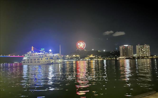 Quảng Ninh: Đề xuất đưa “Phố đêm du thuyền” ra khỏi danh sách sản phẩm du lịch mới -0