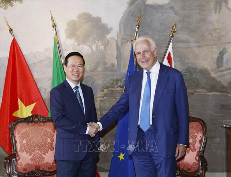 Chủ tịch nước thăm vùng Toscana, Italia -0