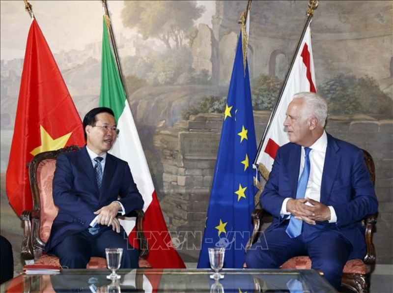 Chủ tịch nước thăm vùng Toscana, Italia -0