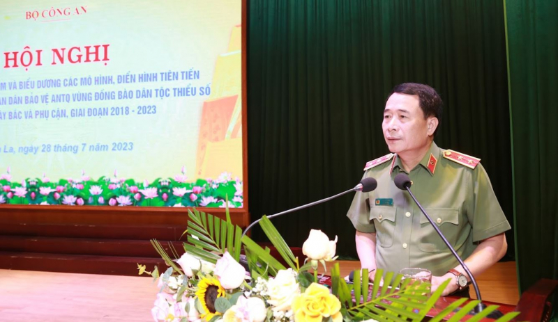 Đẩy mạnh phong trào toàn dân bảo vệ ANTQ trong vùng đồng bào dân tộc thiểu số -0