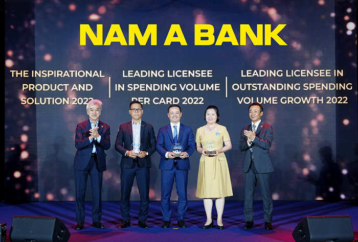 Nam A Bank ghi dấu ấn tiên phong trong các sản phẩm thẻ -0