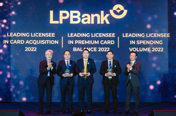 LPBank nhận 3 giải thưởng lớn từ tổ chức Thẻ hàng đầu quốc tế JCB -0