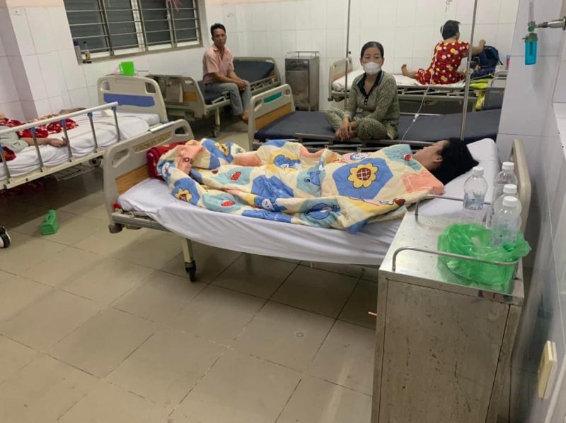 Cứu sống cô gái buồn chuyện gia đình nhảy sông tự tử -0