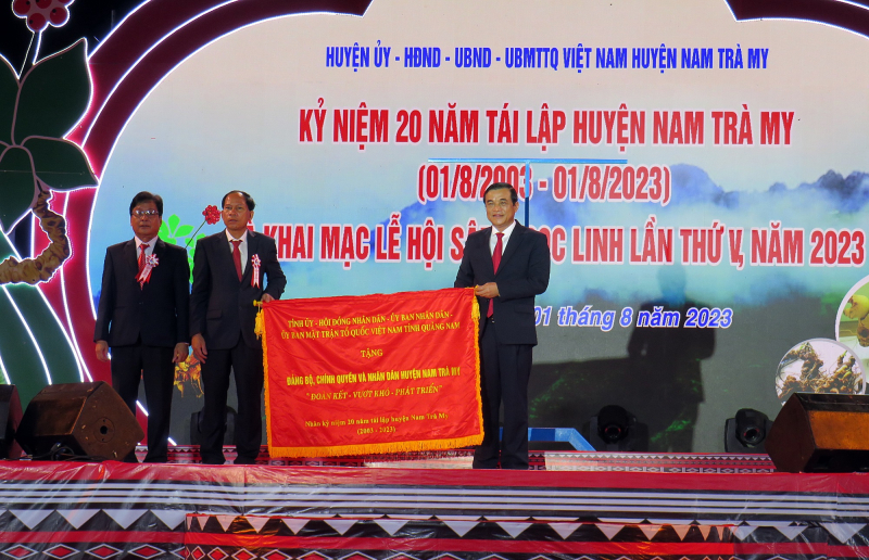 Khai mạc Lễ hội sâm Ngọc Linh lần thứ V và kỷ niệm 20 năm tái lập huyện Nam Trà My -0