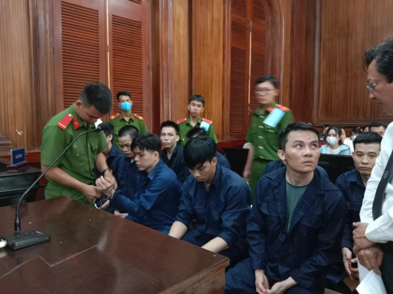 Xét xử băng nhóm làm giả giấy tờ  quy mô lớn -0