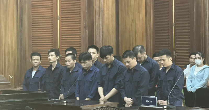 Xét xử băng nhóm làm giả giấy tờ  quy mô lớn -0